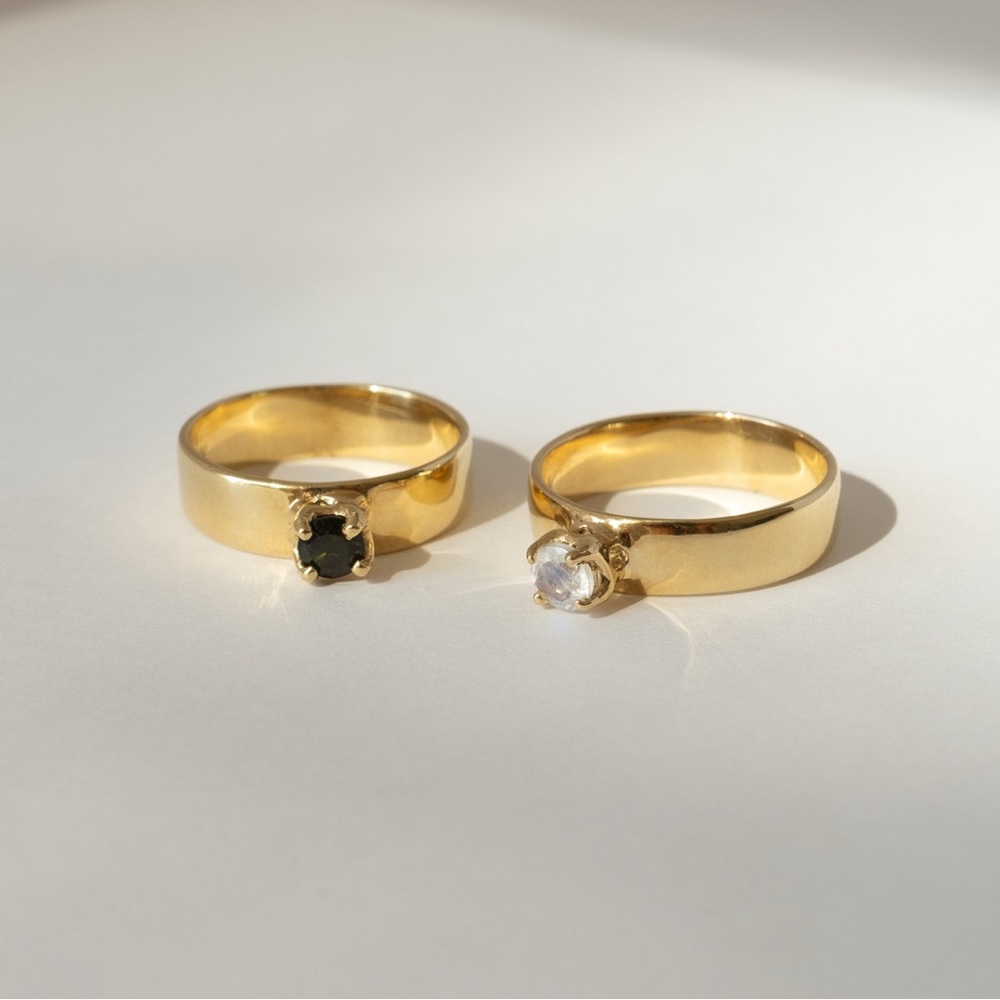 Merewif - Lucinda Ring in Sterling Silver Black Onyx - Size 6 (Catbird like) - Picture 3 of 5